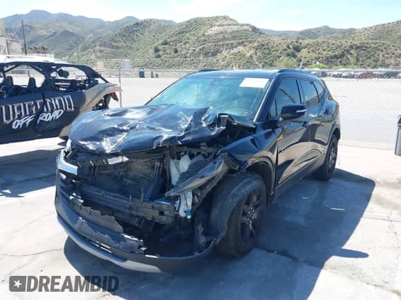 2020 Chevrolet Blazer LT with VIN 3GNKBDRSXLS563480, listed as a IAAI auction lot 42078861 with 122,308 mi miles and . Bid and sale history available at DreamBid. Image 2.