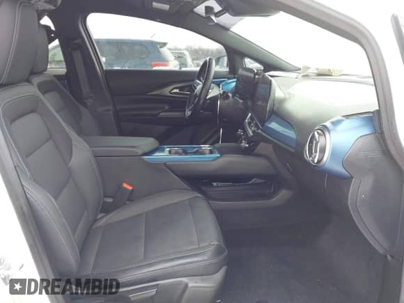 2024 Chevrolet Equinox EV LT with VIN 3GN7DLRP8RS268621, listed as a IAAI auction lot 41607283 with 3,137 mi miles and . Bid and sale history available at DreamBid. Image 5.