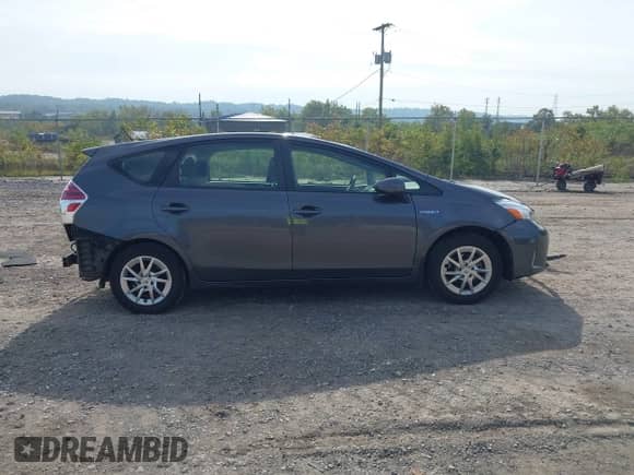 2015 Toyota Prius Two z VIN JTDZN3EU4FJ034340, wystawiony jako IAAI lot #43323075 z przebiegiem 60 797 mil mil oraz . Historia ofert i sprzedaży dostępna na DreamBid. Obrazek 14.