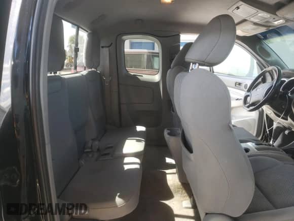 2011 Toyota Tacoma PreRunner with VIN 5TFTU4GN9BX001829, listed as a Copart auction lot 85900675 with 174,479 mi miles and Salvage title. Bid and sale history available at DreamBid. Image 10.