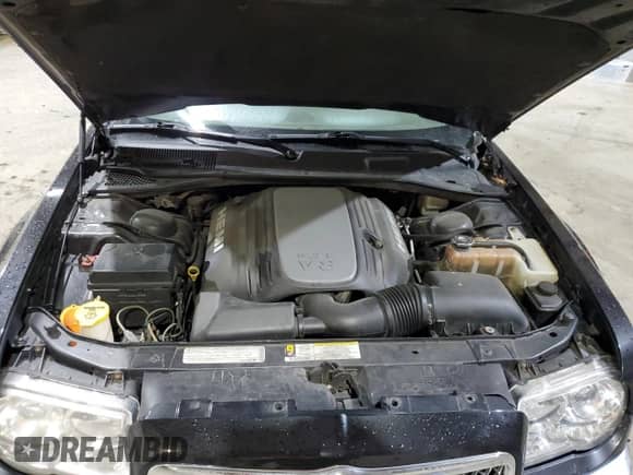 2010 Chrysler 300 C с VIN 2C3CK6CT9AH113804, выставлен на аукционе Copart как лот 69783475 с пробегом 109 874 миль миль и Чистый • Clean title. История ставок и продаж доступна на DreamBid. Изображение 11.