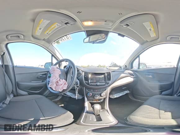 2020 Chevrolet Trax LT with VIN KL7CJLSB6LB320035, listed as a Copart auction lot 81904095 with 39,218 mi miles and Salvage title. Bid and sale history available at DreamBid. Image 15.