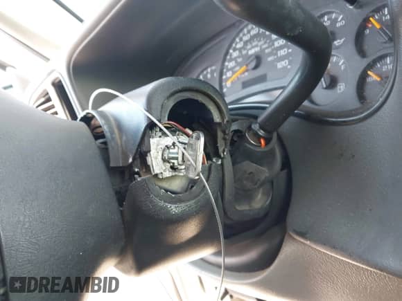 2004 Chevrolet Tahoe LS с VIN 1GNEC13V74J168722, выставлен на аукционе IAAI как лот 43085726 с пробегом 212 217 миль миль и . История ставок и продаж доступна на DreamBid. Изображение 13.