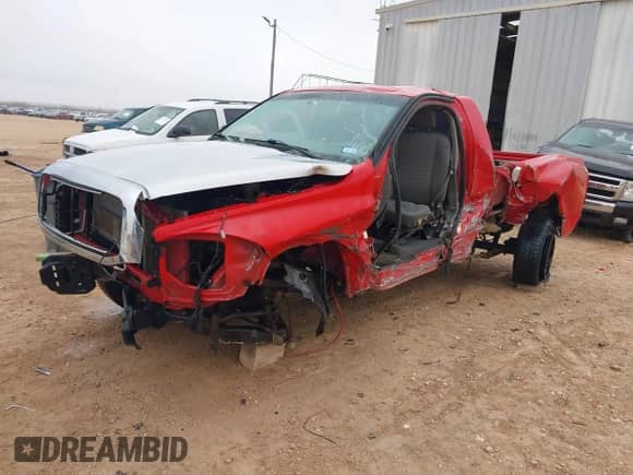 2007 Dodge 1500 ST с VIN 1D7HA16K67J626175, выставлен на аукционе IAAI как лот 41110707 с пробегом Не указан миль и . История ставок и продаж доступна на DreamBid. Изображение 2.