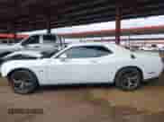 2019 Dodge Challenger R/T z VIN 2C3CDZBTXKH583533, wystawiony jako IAAI lot #43431298 z przebiegiem 114 567 mil mil oraz . Historia ofert i sprzedaży dostępna na DreamBid. Obrazek 14.