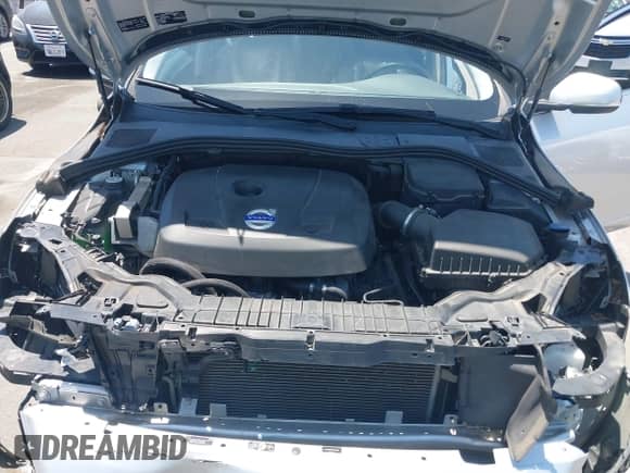 2015 Volvo S60 T5 Drive-E Premier with VIN YV126MFB8F2316406, listed as a IAAI auction lot 42517670 with 80,027 mi miles and . Bid and sale history available at DreamBid. Image 10.