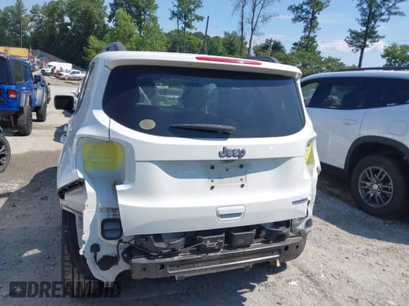 2018 Jeep Renegade Latitude with VIN ZACCJABB0JPH75926, listed as a IAAI auction lot 42998900 with 134,013 mi miles and . Bid and sale history available at DreamBid. Image 16.