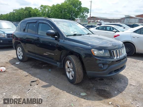2015 Jeep Compass Latitude with VIN 1C4NJCEB5FD361630, listed as a IAAI auction lot 42263965 with 66,866 mi miles and . Bid and sale history available at DreamBid. Image 1.