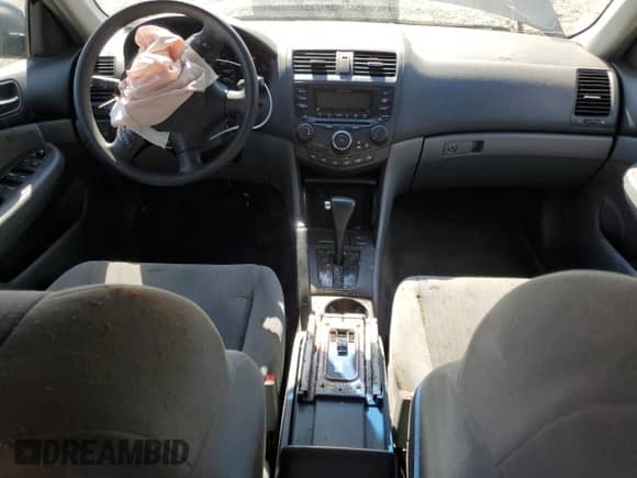 2005 Honda Accord LX z VIN 1HGCM66335A033566, wystawiony jako Copart lot #70768755 z przebiegiem 125 328 mil mil oraz Szkoda całkowita • Salvage title. Historia ofert i sprzedaży dostępna na DreamBid. Obrazek 8.