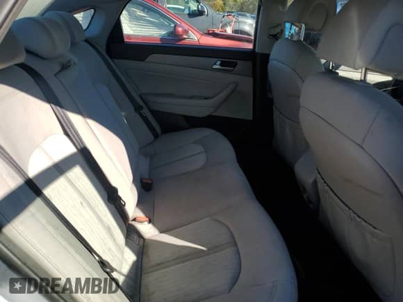 2016 Hyundai Sonata SE with VIN KMHE24L17GA011251, listed as a Copart auction lot 85072205 with 131,647 mi miles and Salvage title. Bid and sale history available at DreamBid. Image 10.