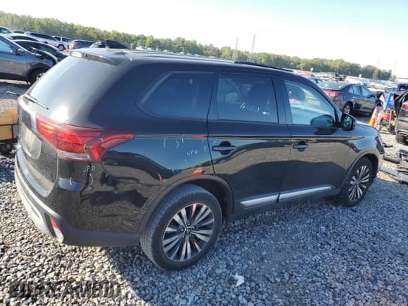 2020 Mitsubishi Outlander ES z VIN JA4AZ3A36LZ026357, wystawiony jako Copart lot #87419915 z przebiegiem 92 497 mil mil oraz Szkoda całkowita • Salvage title. Historia ofert i sprzedaży dostępna na DreamBid. Obrazek 3.