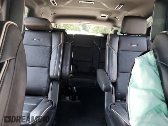 2021 Cadillac Escalade ESV Sport z VIN 1GYS4PKL4MR271104, wystawiony jako Copart lot #80671385 z przebiegiem 109 687 mil mil oraz Szkoda całkowita • Salvage title. Historia ofert i sprzedaży dostępna na DreamBid. Obrazek 10.