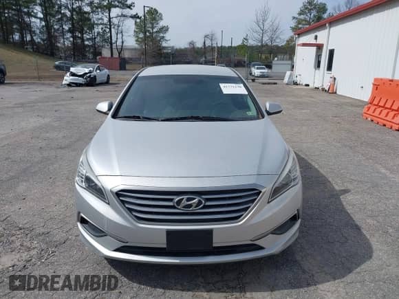 2017 Hyundai Sonata SE с VIN 5NPE24AF9HH501574, выставлен на аукционе IAAI как лот 41771130 с пробегом 86 101 миль миль и . История ставок и продаж доступна на DreamBid. Изображение 12.