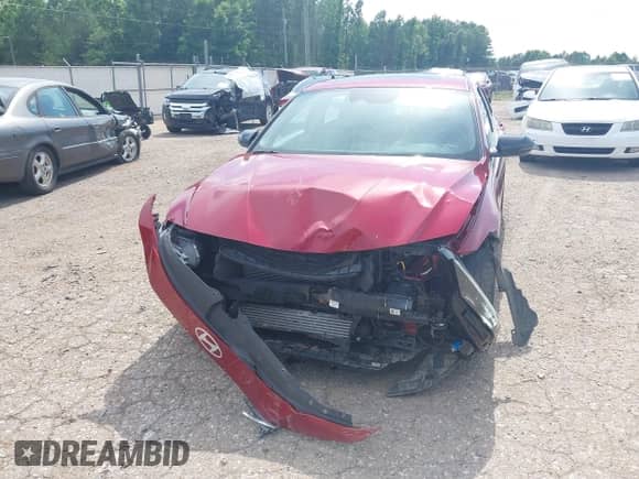 2024 Hyundai Elantra N Line z VIN KMHLR4DF2RU795871, wystawiony jako IAAI lot #42513157 z przebiegiem 35 799 mil mil oraz . Historia ofert i sprzedaży dostępna na DreamBid. Obrazek 6.