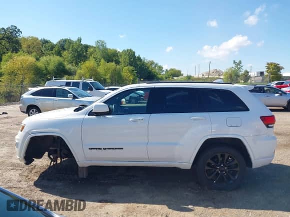 2017 Jeep Grand Cherokee Altitude with VIN 1C4RJFAG0HC714451, listed as a IAAI auction lot 43127236 with 116,501 mi miles and . Bid and sale history available at DreamBid. Image 15.