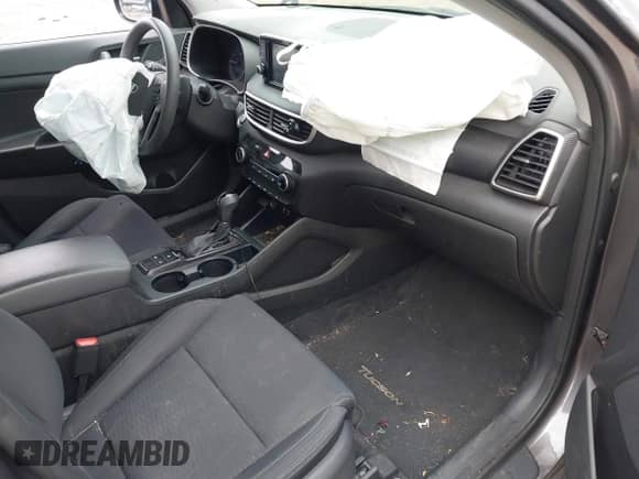 2020 Hyundai Tucson Value с VIN KM8J33A4XLU094976, выставлен на аукционе IAAI как лот 41867341 с пробегом 131 295 миль миль и . История ставок и продаж доступна на DreamBid. Изображение 5.