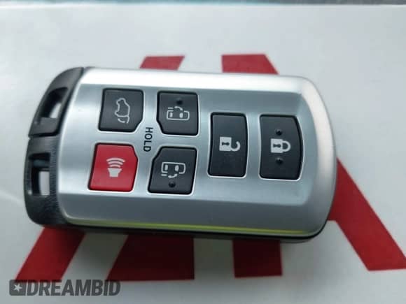 2015 Toyota Sienna XLE z VIN 5TDYK3DCXFS655064, wystawiony jako IAAI lot #43445181 z przebiegiem 235 268 mil mil oraz . Historia ofert i sprzedaży dostępna na DreamBid. Obrazek 11.