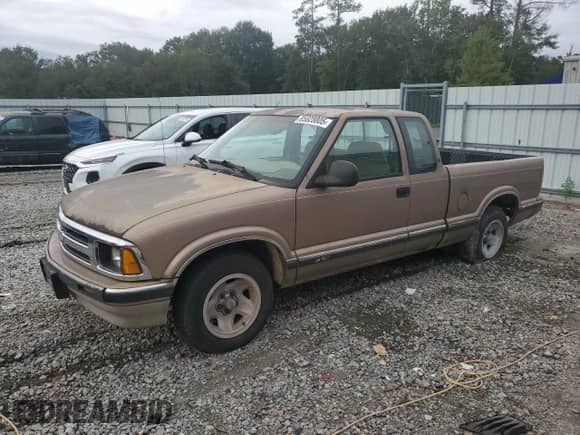 1997 Chevrolet S-10 LS с VIN 1GCCS19X6V8171454, выставлен на аукционе Copart как лот 85828805 с пробегом 126 864 миль миль и Чистый • Clean title. История ставок и продаж доступна на DreamBid. Изображение 1.