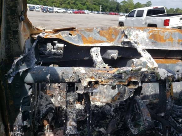 2022 Ram 1500 Limited z VIN 1C6RREHT0NN329341, wystawiony jako Copart lot #59940523 z przebiegiem Nie podano mil oraz Szkoda całkowita • Salvage title. Historia ofert i sprzedaży dostępna na DreamBid. Obrazek 9.