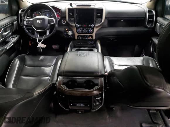 2019 Ram 1500 Laramie с VIN 1C6SRFRT0KN772509, выставлен на аукционе Copart как лот 60081955 с пробегом 68 743 миль миль и Списание • Salvage title. История ставок и продаж доступна на DreamBid. Изображение 8.