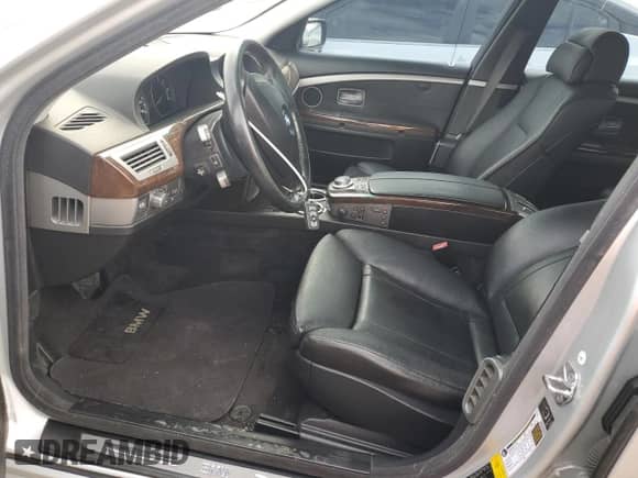 2006 BMW 7 Series 750Li с VIN WBAHN83586DT31997, выставлен на аукционе Copart как лот 85123185 с пробегом 136 828 миль миль и Списание • Salvage title. История ставок и продаж доступна на DreamBid. Изображение 7.