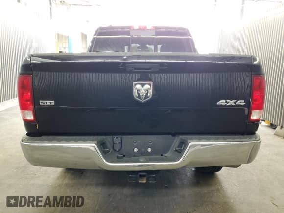 2023 Ram 1500 SLT z VIN 1C6RR7LG7PS516960, wystawiony jako Copart lot #81001085 z przebiegiem 69 193 mil mil oraz Nie do naprawy • Non repairable. Historia ofert i sprzedaży dostępna na DreamBid. Obrazek 6.