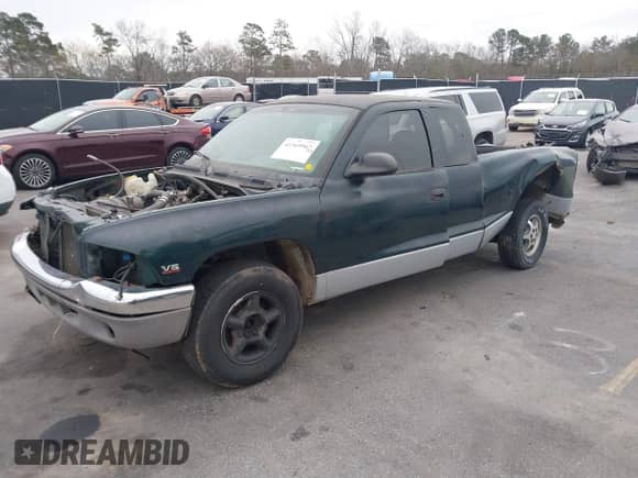 1998 Dodge Dakota SLT с VIN 1B7GL22X1WS615049, выставлен на аукционе IAAI как лот 41369967 с пробегом 259 598 миль миль и . История ставок и продаж доступна на DreamBid. Изображение 2.