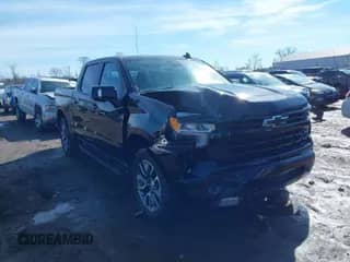 2022 Chevrolet Silverado 1500 RST z VIN 3GCUDEET1NG534651, wystawiony jako IAAI lot #41698902 z przebiegiem 44 823 mil mil oraz . Historia ofert i sprzedaży dostępna na DreamBid. Obrazek 1.