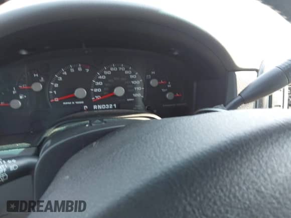 2005 Ford Explorer XLT z VIN 1FMDU73W65UB33985, wystawiony jako IAAI lot #42823475 z przebiegiem Nie podano mil oraz . Historia ofert i sprzedaży dostępna na DreamBid. Obrazek 7.