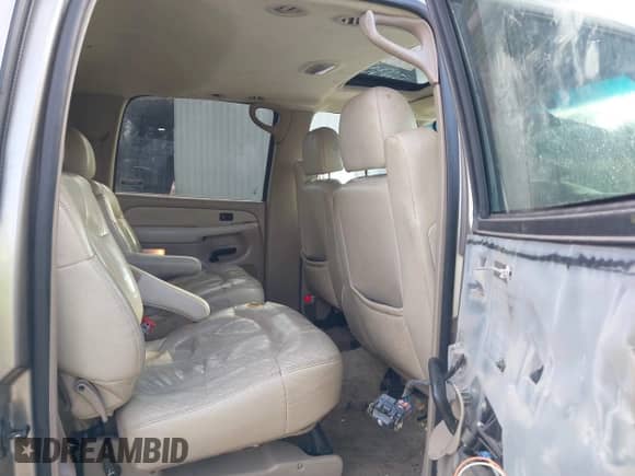 2002 Chevrolet Suburban LS with VIN 1GNFK16Z92J109951, listed as a IAAI auction lot 41685362 with 312,140 mi miles and . Bid and sale history available at DreamBid. Image 8.