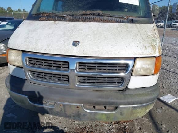 1998 Dodge Cargo Conversion with VIN 2B6HB11Y5WK110304, listed as a IAAI auction lot 41142364 with 107,200 mi miles and . Bid and sale history available at DreamBid. Image 6.