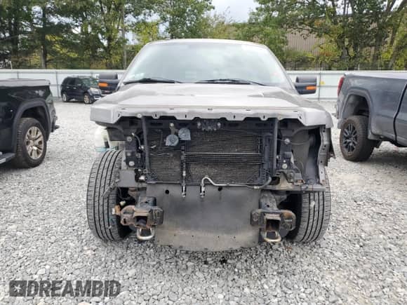 2012 Ford F-150 XL z VIN 1FTFX1EF0CFA32828, wystawiony jako Copart lot #83831125 z przebiegiem 140 814 mil mil oraz Czysty tytuł • Clean title. Historia ofert i sprzedaży dostępna na DreamBid. Obrazek 5.