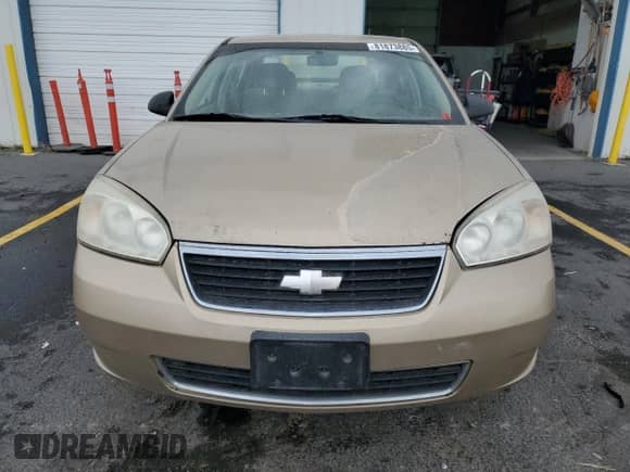 2006 Chevrolet Malibu 1FL z VIN 1G1ZS51886F103412, wystawiony jako Copart lot #81873885 z przebiegiem 149 566 mil mil oraz Szkoda całkowita • Salvage title. Historia ofert i sprzedaży dostępna na DreamBid. Obrazek 5.