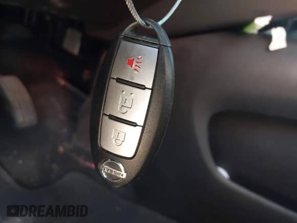 2015 Nissan Pathfinder S with VIN 5N1AR2MM3FC637499, listed as a IAAI auction lot 41627407 with 184,127 mi miles and . Bid and sale history available at DreamBid. Image 11.