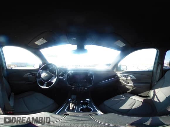 2022 Chevrolet Traverse LT Cloth z VIN 1GNERGKW4NJ151664, wystawiony jako IAAI lot #42049660 z przebiegiem 36 413 mil mil oraz . Historia ofert i sprzedaży dostępna na DreamBid. Obrazek 19.