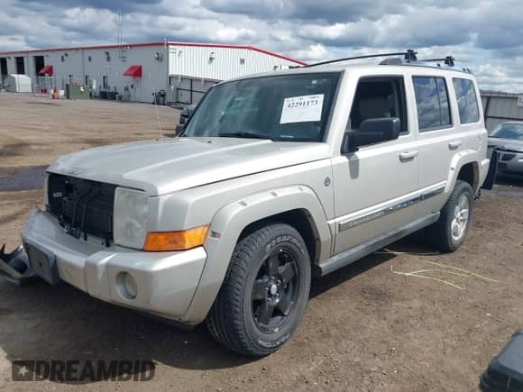 2007 Jeep Commander Limited z VIN 1J8HG58207C553525, wystawiony jako IAAI lot #42291173 z przebiegiem 151 054 mil mil oraz . Historia ofert i sprzedaży dostępna na DreamBid. Obrazek 2.