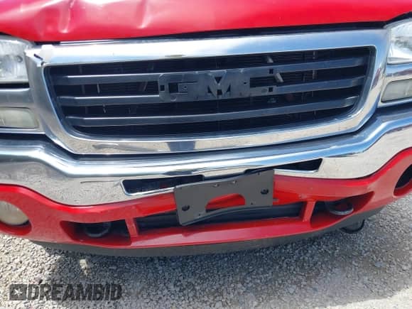 2005 GMC Sierra 1500 SLE with VIN 2GTEK19B651230471, listed as a IAAI auction lot 42054989 with 168,618 mi miles and . Bid and sale history available at DreamBid. Image 6.
