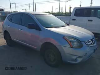 2015 Nissan Rogue S z VIN JN8AS5MT1FW161953, wystawiony jako IAAI lot #43262885 z przebiegiem 139 112 mil mil oraz . Historia ofert i sprzedaży dostępna na DreamBid. Obrazek 1.