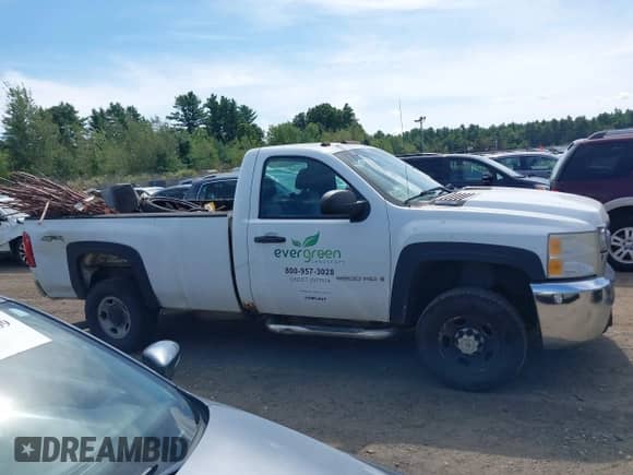 2008 Chevrolet Silverado 2500HD Work Truck z VIN 1GCHK24K88E154877, wystawiony jako IAAI lot #43003167 z przebiegiem 229 652 mil mil oraz . Historia ofert i sprzedaży dostępna na DreamBid. Obrazek 13.