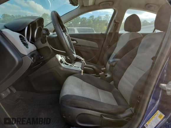 2012 Chevrolet Cruze LS с VIN 1G1PC5SH8C7362202, выставлен на аукционе Copart как лот 85819015 с пробегом 169 124 миль миль и Чистый • Clean title. История ставок и продаж доступна на DreamBid. Изображение 7.