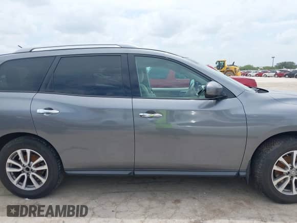 2015 Nissan Pathfinder SV с VIN 5N1AR2MN3FC695332, выставлен на аукционе IAAI как лот 42368253 с пробегом 139 040 миль миль и . История ставок и продаж доступна на DreamBid. Изображение 14.