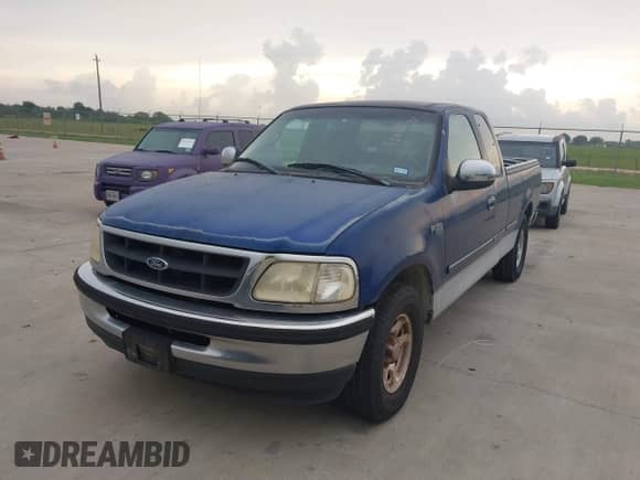 1998 Ford F-150 z VIN 1FTZX1728WNA64363, wystawiony jako IAAI lot #42488791 z przebiegiem 118 622 mil mil oraz . Historia ofert i sprzedaży dostępna na DreamBid. Obrazek 6.