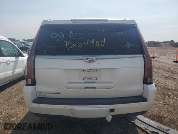 2016 Cadillac Escalade ESV Premium Collection с VIN 1GYS4JKJ4GR364950, выставлен на аукционе Copart как лот 66564605 с пробегом 210 764 миль миль и Списание • Salvage title. История ставок и продаж доступна на DreamBid. Изображение 6.