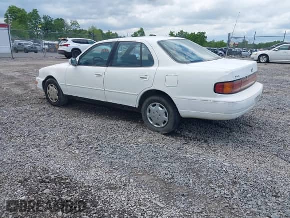 1992 Toyota Camry LE с VIN 4T1SK12E0NU021654, выставлен на аукционе IAAI как лот 42305378 с пробегом 305 421 миль миль и . История ставок и продаж доступна на DreamBid. Изображение 3.