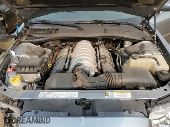 2006 Chrysler 300 C SRT-8 z VIN 2C3LA73W66H426657, wystawiony jako Copart lot #59043365 z przebiegiem 159 188 mil mil oraz Szkoda całkowita • Salvage title. Historia ofert i sprzedaży dostępna na DreamBid. Obrazek 11.