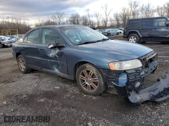 2007 Volvo S60 2.5L Turbo с VIN YV1RH592472623955, выставлен на аукционе Copart как лот 82886134 с пробегом 215 204 миль миль и Списание • Salvage title. История ставок и продаж доступна на DreamBid. Изображение 4.