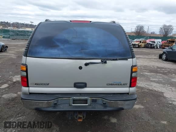 2004 Chevrolet Tahoe LS с VIN 1GNEK13Z04J271034, выставлен на аукционе IAAI как лот 41796281 с пробегом 213 966 миль миль и . История ставок и продаж доступна на DreamBid. Изображение 16.