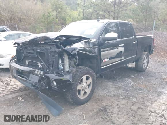 2016 Chevrolet Silverado 2500HD LTZ z VIN 1GC1KWE8XGF182992, wystawiony jako IAAI lot #41636102 z przebiegiem 234 240 mil mil oraz . Historia ofert i sprzedaży dostępna na DreamBid. Obrazek 17.