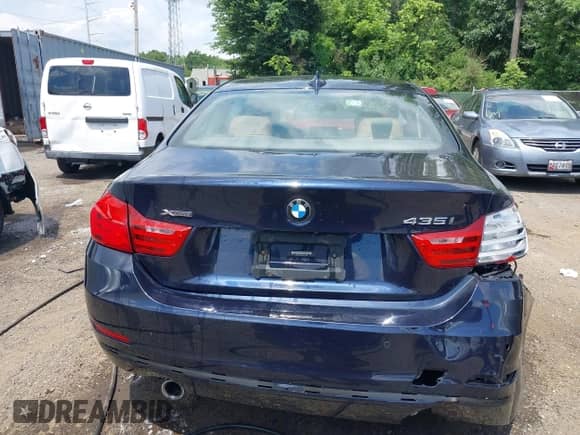 2015 BMW 4 Series 435i xDrive с VIN WBA3R5C53FK371476, выставлен на аукционе IAAI как лот 42787078 с пробегом 121 941 миль миль и . История ставок и продаж доступна на DreamBid. Изображение 16.