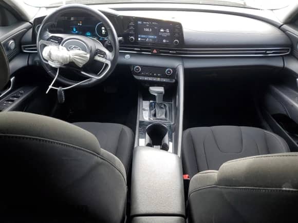 2021 Hyundai Elantra SEL с VIN 5NPLS4AG4MH004703, выставлен на аукционе Copart как лот 80936645 с пробегом 27 066 миль миль и Списание • Salvage title. История ставок и продаж доступна на DreamBid. Изображение 8.